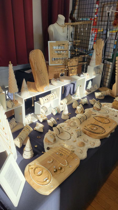 Marché de Noël - interieur salle des fetes - 4