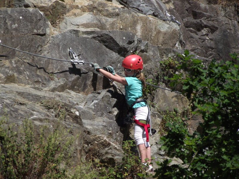 Escapades Verticales : Tree-Top Adventure, Via Ferrata, Canoe and Paddle rentals