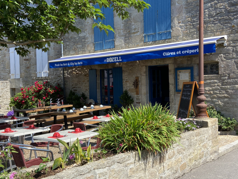 Le Rozell Crêperie table bretonne - Piriac sur Mer - terrasse