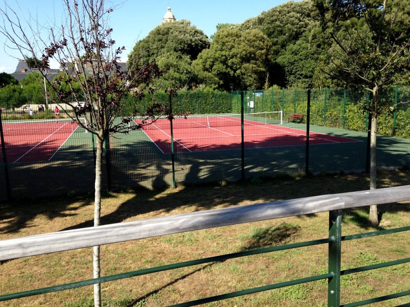 ​Nutzen Sie unsere 3 Tennisplätze