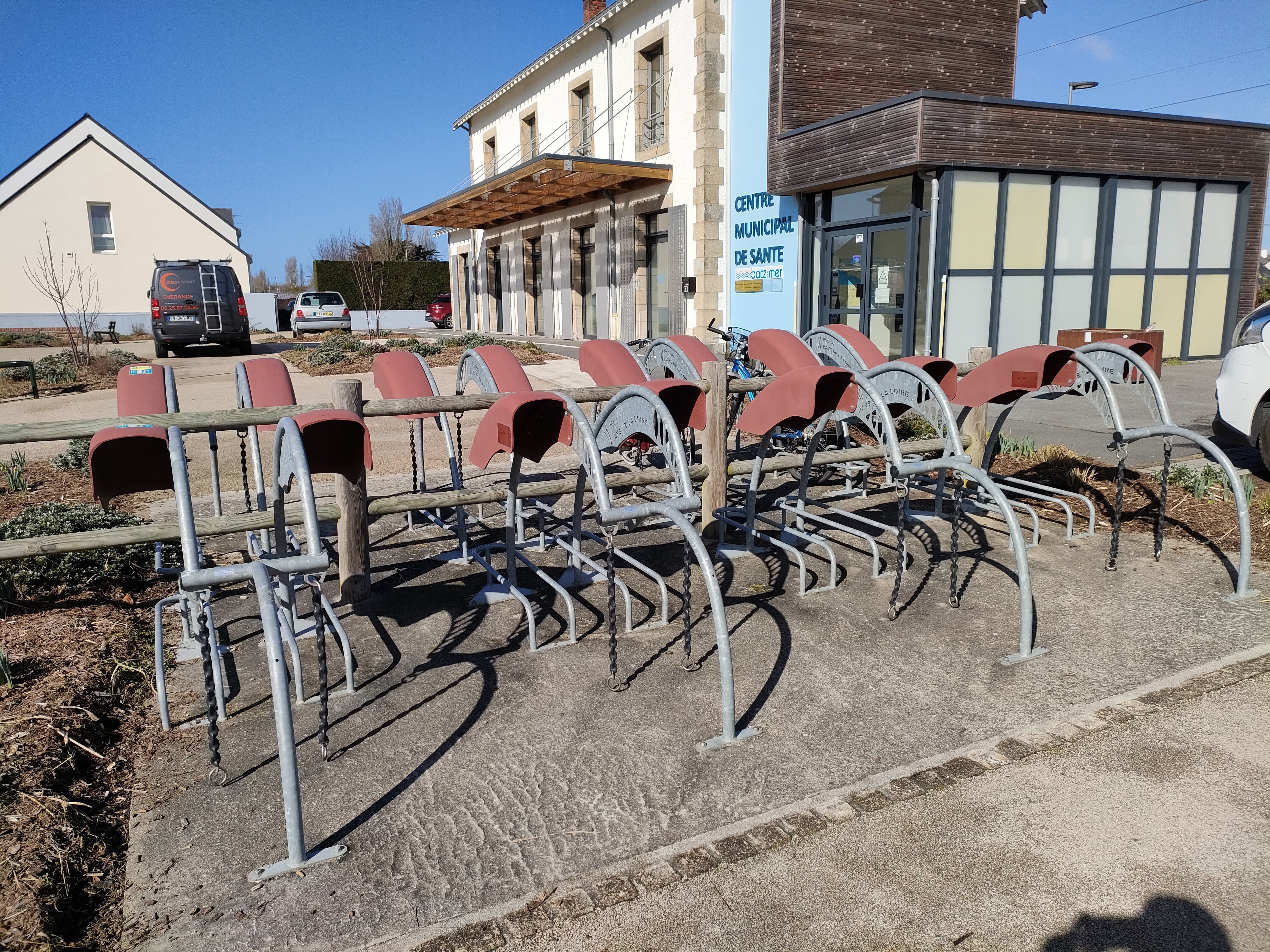 parking vélo halte ferroviaire - Batz-sur-Mer