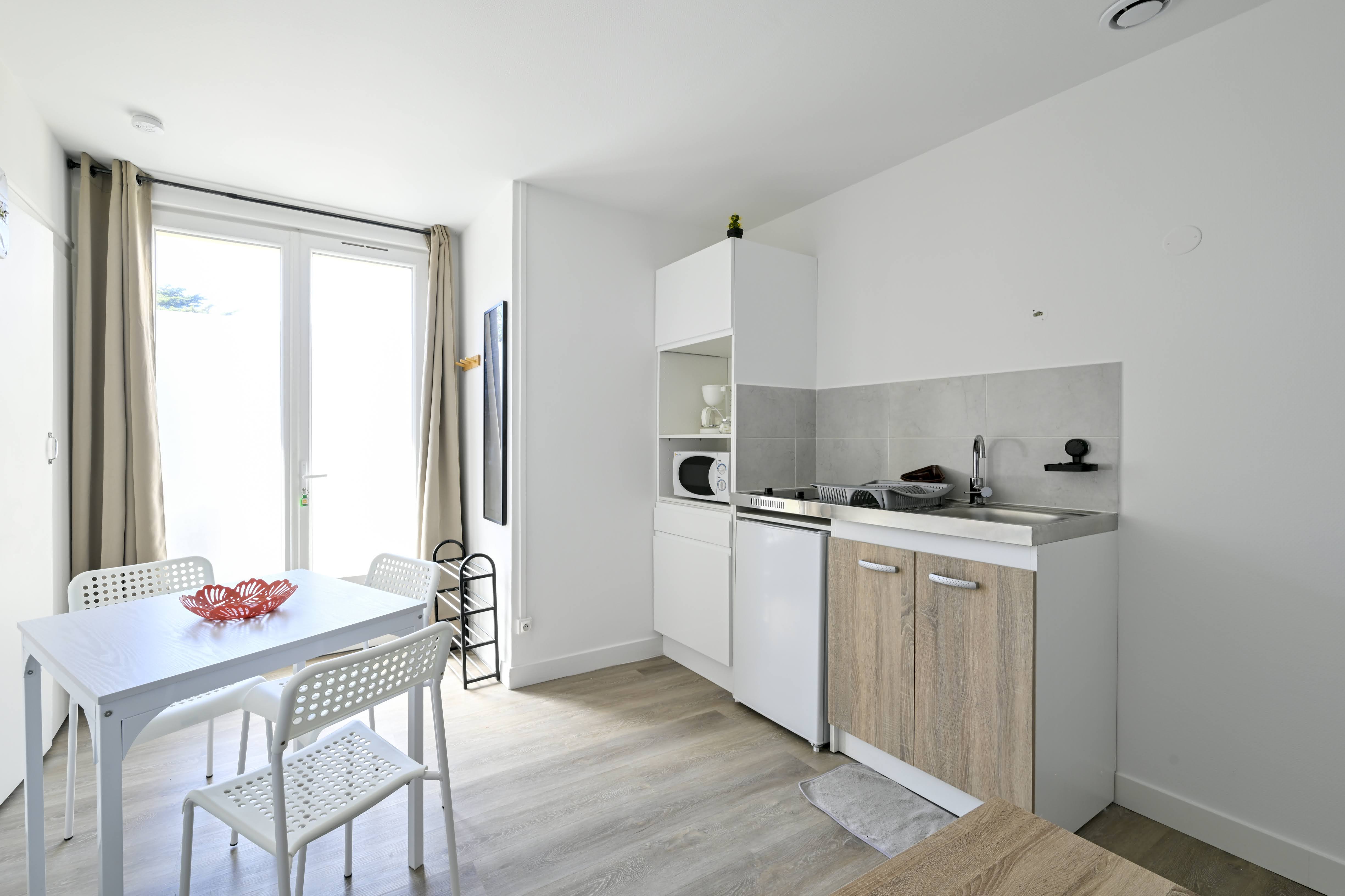 appartement-2-m-postil-cuisine-2_Batz-sur-Mer