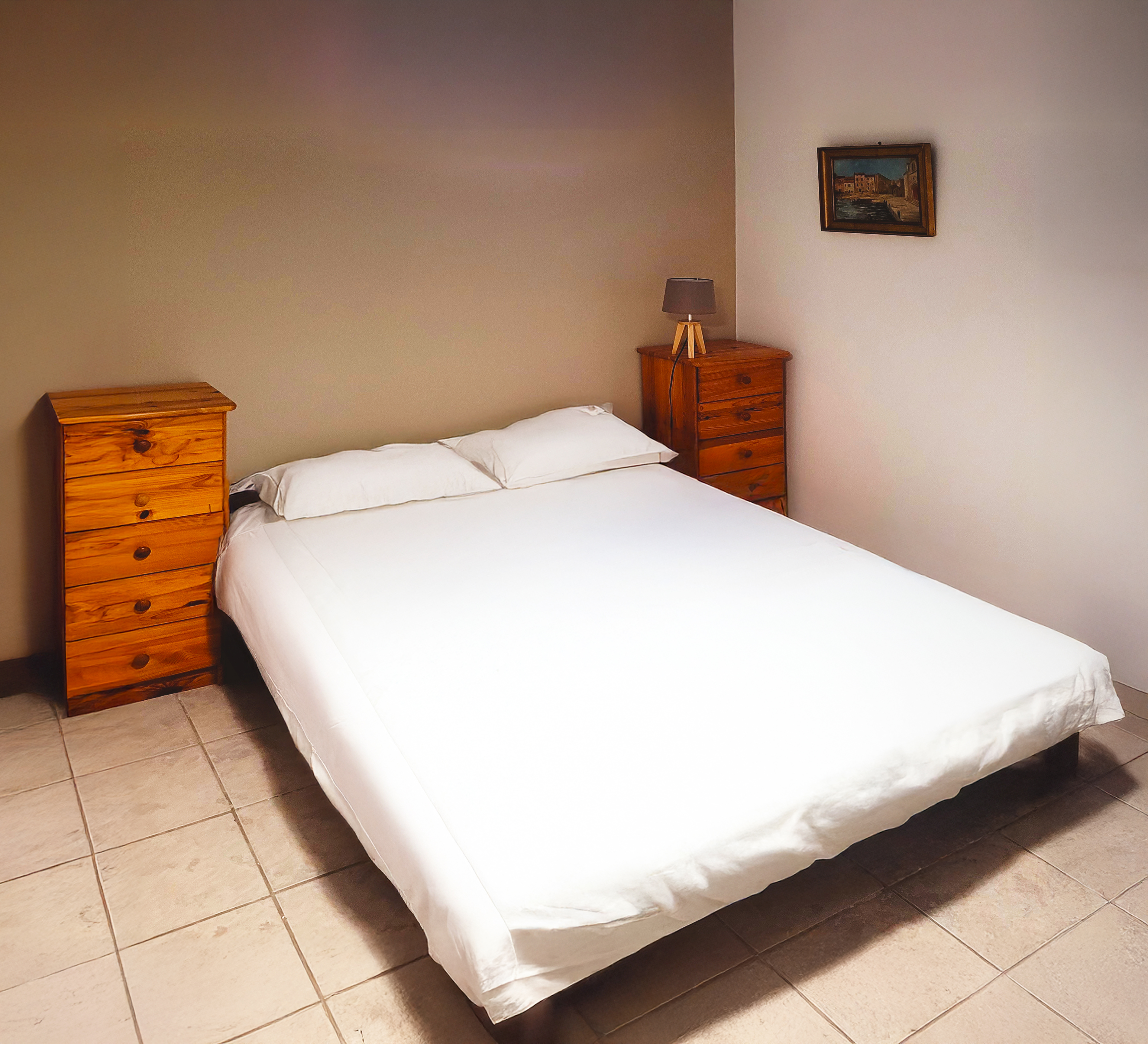 chambre-bas-1-lit-2599600